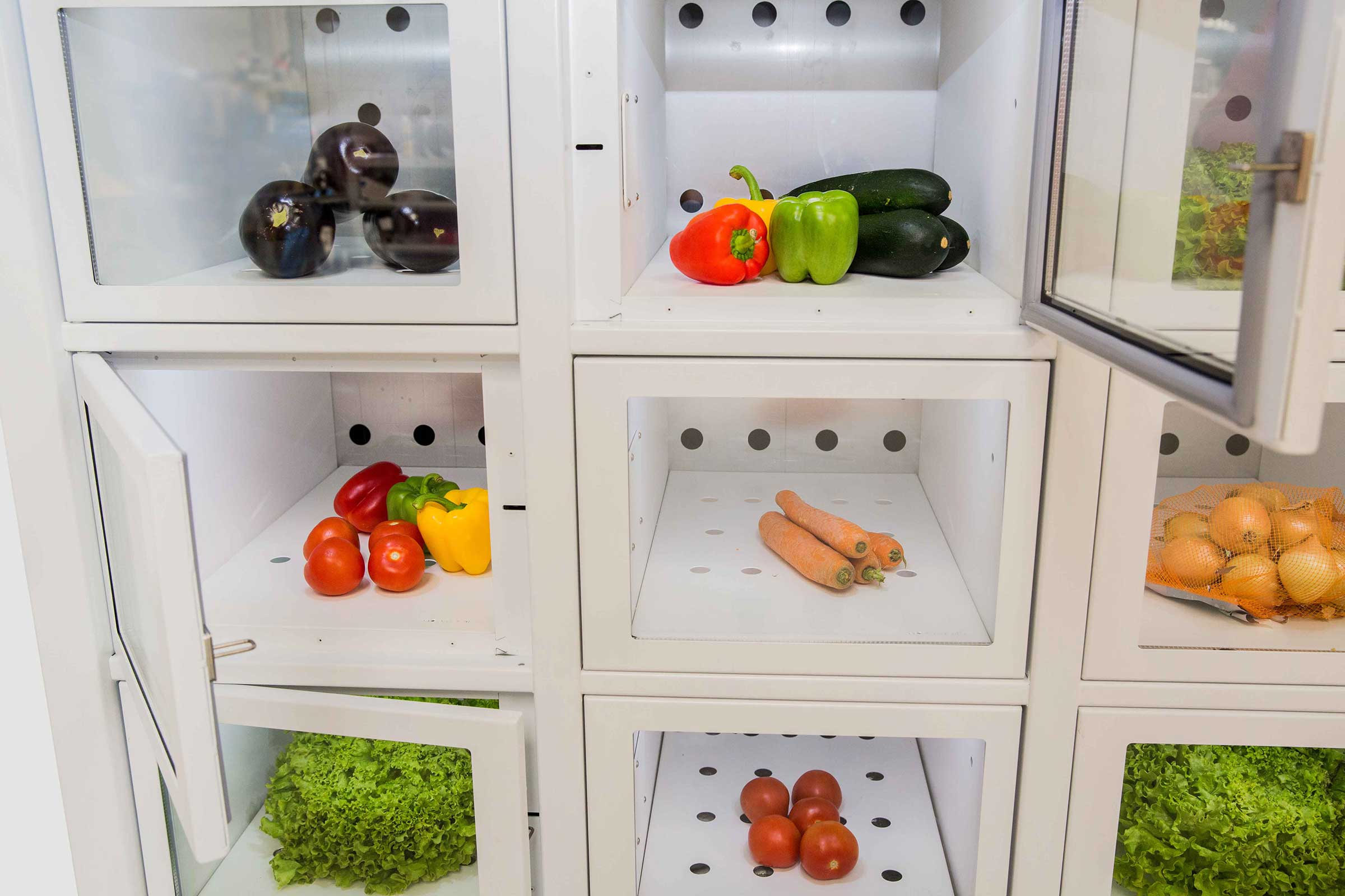 Verduras en una máquina expendedora Le Casier Français