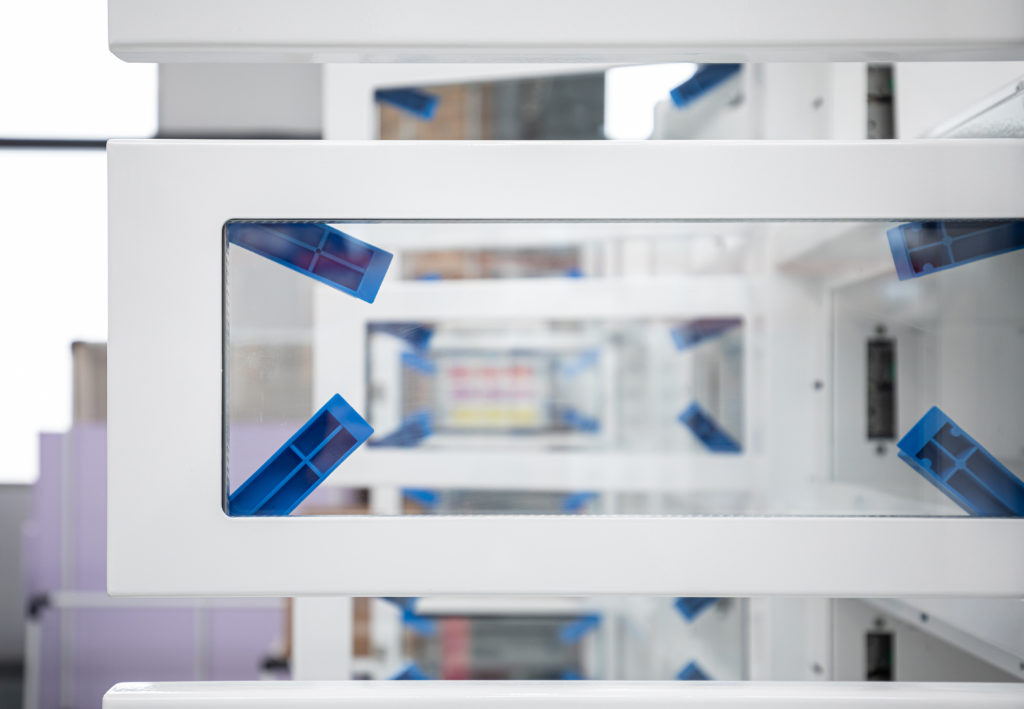 Montage des portes pour le casier